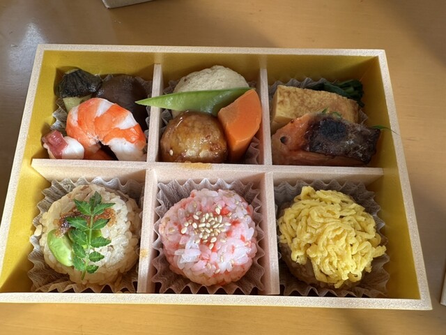 THE KING SALMON Kagura Kyo