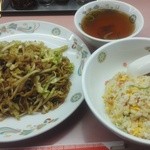 桃園 - 「焼きそばセット」900円