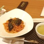 Sapporo Cafe - ナスのアラビアータ。
                      キチンと美味い。
                      
                      仕事しながら夕食。次のアポはゆったり過ごす。