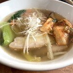 ぴょんぴょん舎 - スープも肉もキムチも美味しすぎる