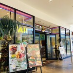 クアアイナ - 店舗外観