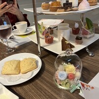 ポム・ダダン - 