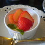 レストラン三ツ星 - デザートもすべてシェフ渾身の力作！