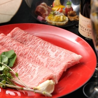 We are particular about quality. Enjoy Omi beef, Hida beef, and Sendai beef brands.