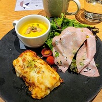 オービカ モッツァレラバー 横浜店 - 