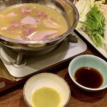焼肉・鶏料理 鶏助 - 