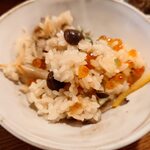 釜めし菜時記 さき亭 - よそったところ、おこげが素晴らしい