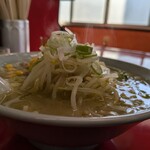 サッポロラーメン狸小路 - 塩ラーメン（バタートッピング）800円