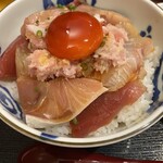 しんのすけ - 上海鮮丼アップ