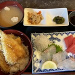 お食事処 鮮魚商 魚てつ - 全景