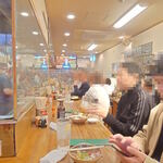 中央酒場 - 中央酒場 内観