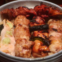 伊勢廣 京橋本店 - 焼鳥5本丼アップ