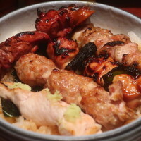 伊勢廣 京橋本店 - 焼鳥5本丼アップ