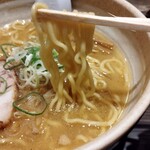 らーめん 福籠 - 麺リフトは相変わらずヘタクソですいません