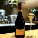 マンサルヴァ - 温かみを感じるシャンパーニュ。