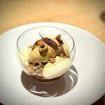 マンサルヴァ - スーシェフが替わって以降、ドルチェもグレードアップ！
      ボリュームはもう少し控え目でもいいですが、食材の組み合わせは絶妙ですね。