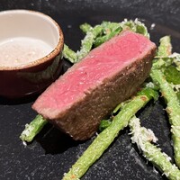JAM17 DINING - 400℃で旨味を閉じ込めた国産牛モモ肉の石窯グリル