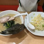 横浜ラーメン 味濱家 神戸本山店 - 