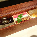 日本料理 楽心 - 楽箱（お節）　左側