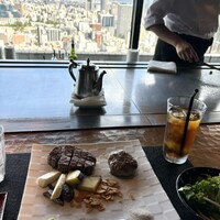 ニュー松坂 梅田32番街店 - 