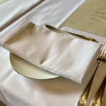 ザ・フジヤ - 真っ白で丁寧にプレスされたナフキン