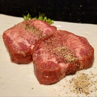 焼肉 いのうえ 吉祥寺店 - 厚切り上タン塩