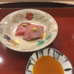 赤坂 菊乃井 - 昼懐石１５７３０円。鮪。黄身醤油でいただきます。年々質が上がるこちらのマグロ。今回も脂と旨みのバランスがとーっても良かったです。