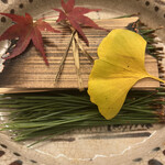 赤坂 菊乃井 - 昼懐石１５７３０円。子持ち鮎杉板焼き。味噌祐庵地に付けた子持ち鮎です。ワクワク