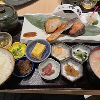 高級ブランド干物 銀座伴助 新宿タカシマヤ タイムズスクエア店 - 