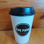 ザ パーク - カフェラテ。店内なのにテイクアウト用の紙コップ、、、
