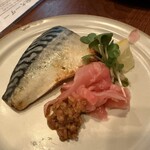 おじさんと日本酒 - 吟醸漬けのサバ