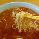 270972601 - 麺は普通の太さでモチモチ、辛味が絡んで良き！