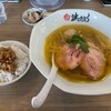 麺屋 波のおと - 塩ラーメン850円と餃子肉味噌ご飯セット250円