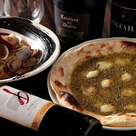 たべのみ処 げんたろう商店 - ボンゴレビアンコ・モッツァレラチーズとジェノベーゼソースピザ