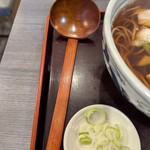 葉隠 - 柄杓タイプのレンゲが嬉しい。