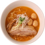 麺創研かなで・改 - 燻たま海老らーめん（2013年11~12月限定）