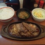 東京チカラめし - 焼肉定食490円です。ごはんはおかわり自由です。