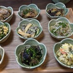 Tようび すじとお酒とおばんざい - 