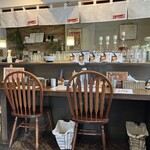 知床鶏麺 CHICKEN CREST - 店内