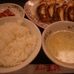 餃子の王将 - 餃子定食（735円）