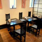 １３席のみのこじんまりとした店内