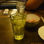 骨付鳥 一鶴 - 焼酎緑茶割り一杯目