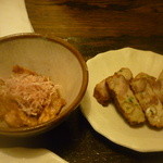 骨付鳥 一鶴 - かわ酢二皿目、おや天三皿目