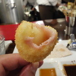 創作串揚 つだ - カマンベールのベーコン巻き