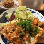 猫丸食堂 - ★本日のメイン　国産豚のキムチ炒め