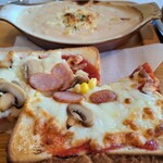 コーヒーショップシモン - ボリューミーなピザトースト！