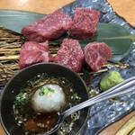 炭火焼肉 牛和鹿 - 