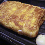 鳥王 - だし巻き350円