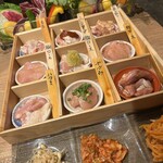 やさい巻き焼肉とタッカンマリ。さえずり - 