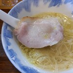Ramen FeeL - 埼玉の香り豚の低温調理の豚肩ロースチャーシュー ♪